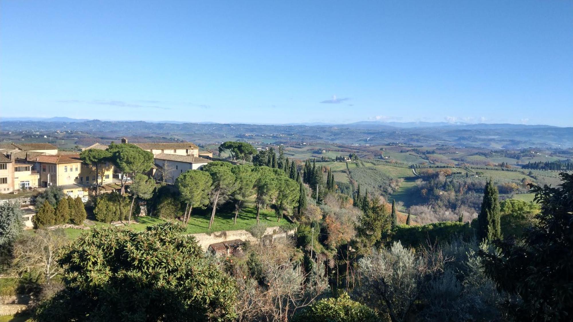 Appartamento Il Nespolo سان جيمينيانو المظهر الخارجي الصورة